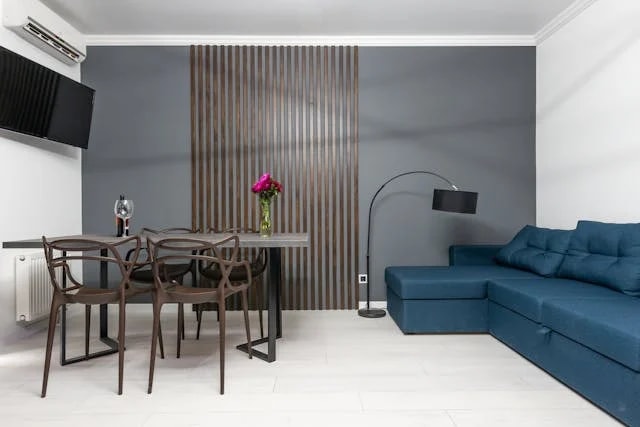 Granatowy salon - inspiracje i aranżacje