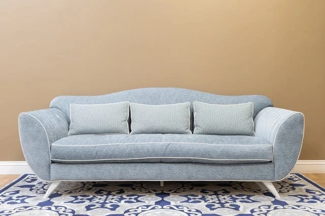 Sofa materiałowa czy skórzana - co lepsze?